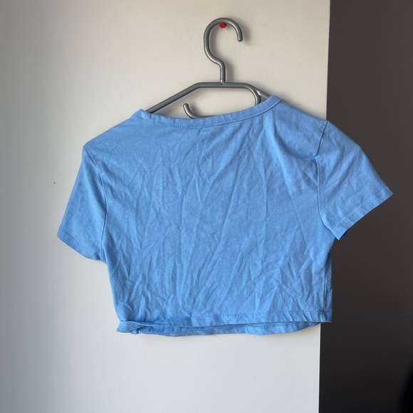 💙 Buy 1 get 1 free💙 H&M Cropped Blue Tee Small - Picture 3 of 3